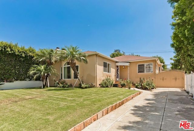 10574 Ashton Avenue, Los Angeles, CA 90024