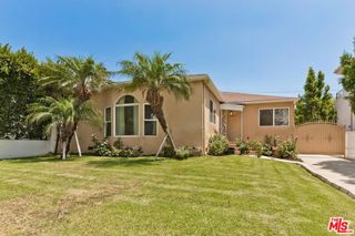 10574 Ashton Avenue, Los Angeles, CA 90024
