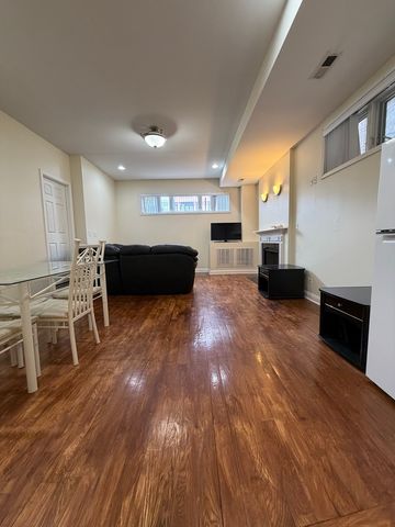 2355 W Harrison Street GDN, Chicago, IL 60612