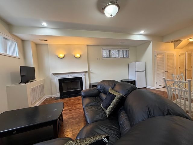 2355 W Harrison Street GDN, Chicago, IL 60612