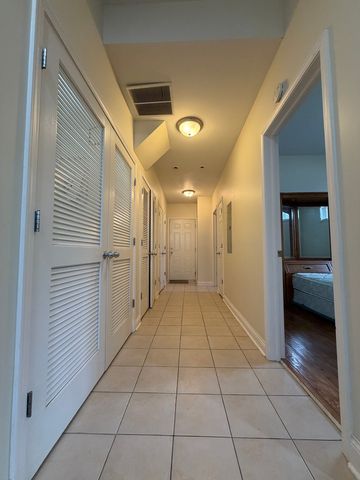 2355 W Harrison Street GDN, Chicago, IL 60612