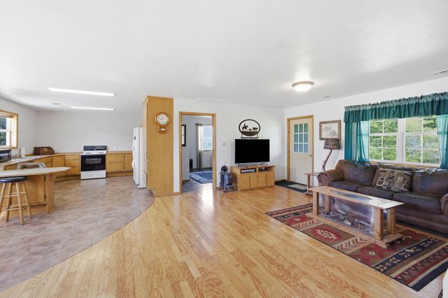 5619 Farm Road 2265, Seligman, MO 65745