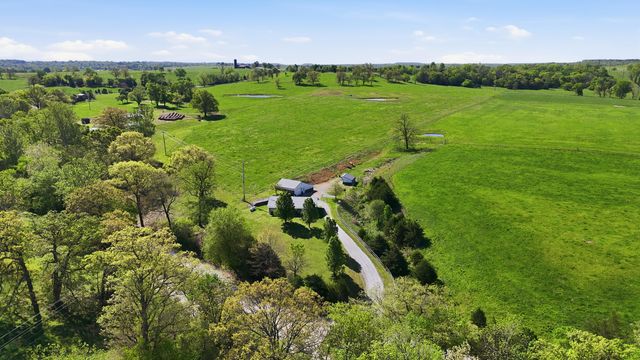5619 Farm Road 2265, Seligman, MO 65745