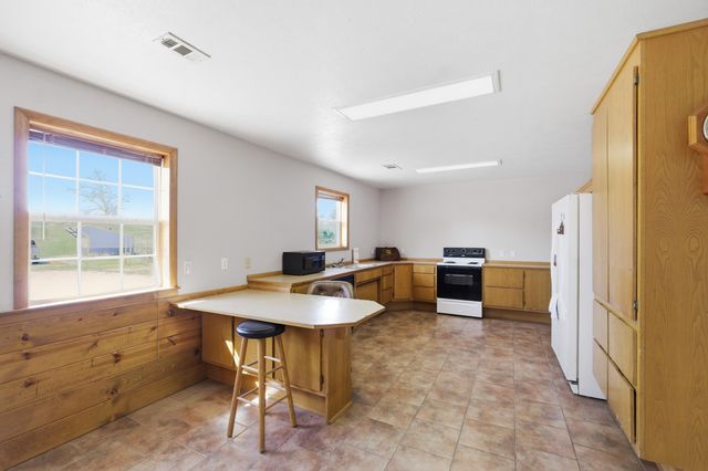 5619 Farm Road 2265, Seligman, MO 65745