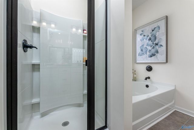 196 Mill Valley Way, New Market, AL 35761