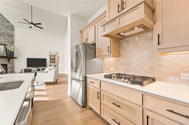 1003 Moss Grove Trail, Justin, TX 76247