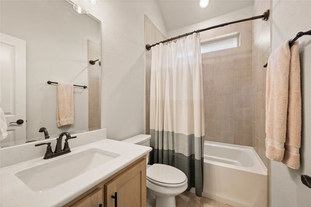 1003 Moss Grove Trail, Justin, TX 76247