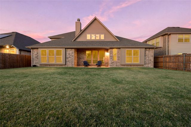 1003 Moss Grove Trail, Justin, TX 76247