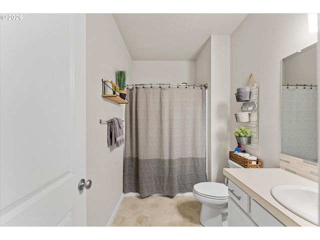 142 N 35TH Pl, Cornelius, OR 97124