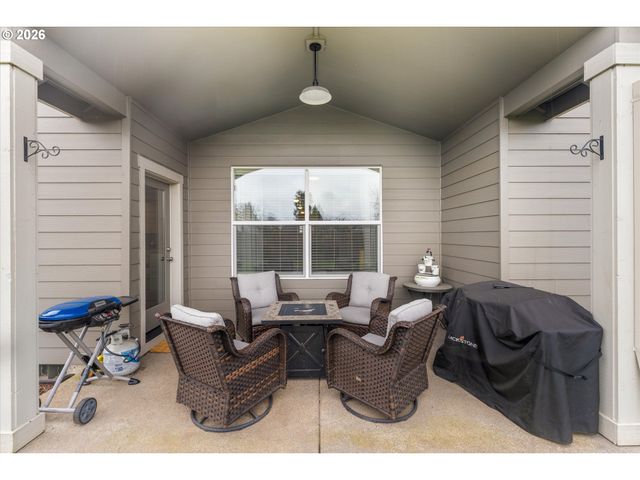 142 N 35TH Pl, Cornelius, OR 97124