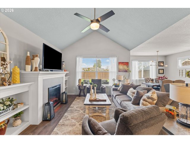 142 N 35TH Pl, Cornelius, OR 97124