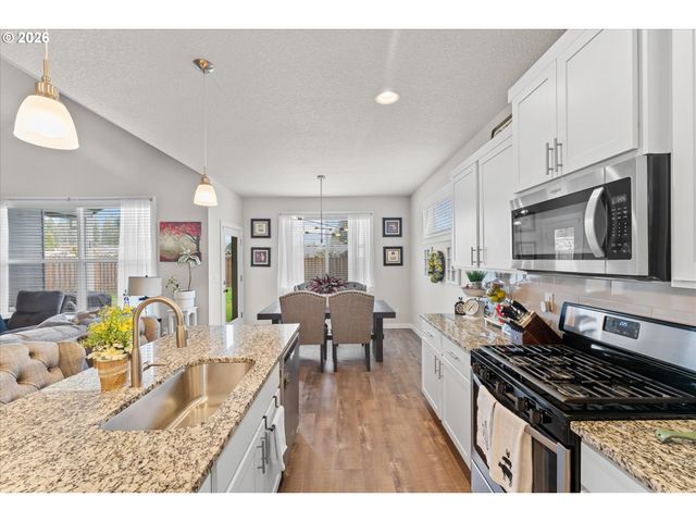 142 N 35TH Pl, Cornelius, OR 97124