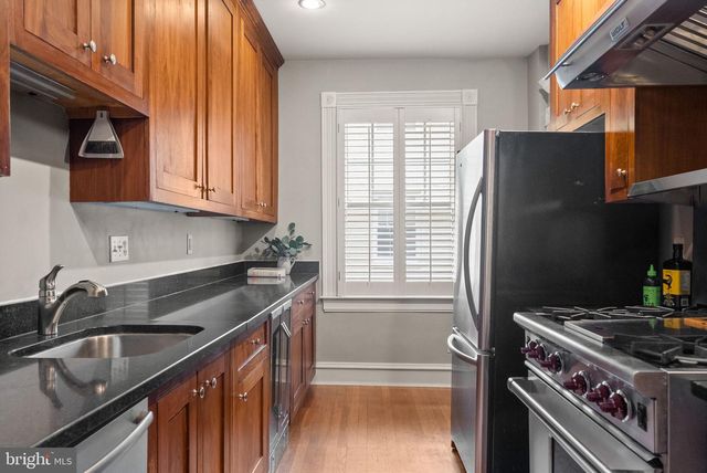 5112 CONNECTICUT AVE NW #205, Washington, DC 20008