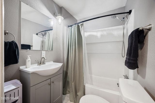 310 N Maple Avenue, Joplin, MO 64801