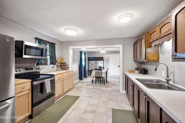 310 N Maple Avenue, Joplin, MO 64801