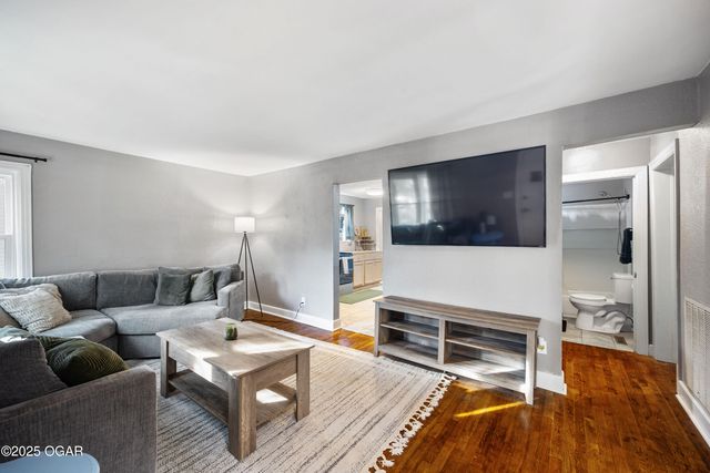 310 N Maple Avenue, Joplin, MO 64801