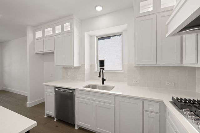 1813 Briarwood Way, Midlothian, TX 76065