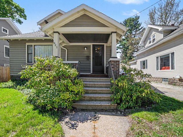 921 Ireland Avenue, Muskegon City, MI 49441