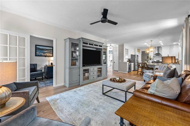 536 Deer Haven Drive, Webster, NY 14580