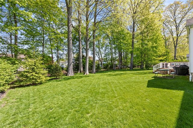 536 Deer Haven Drive, Webster, NY 14580