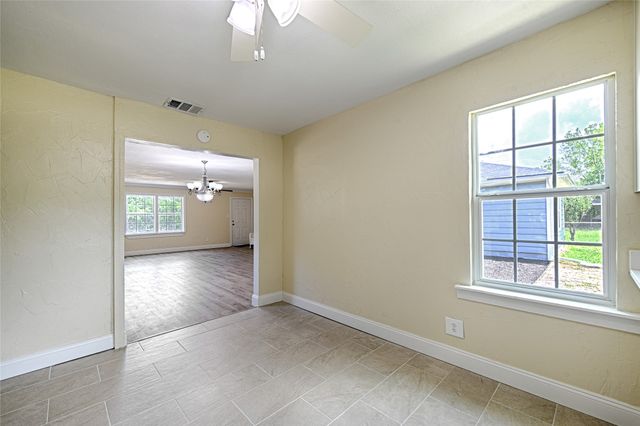 2619 E Seagoville Road, Seagoville, TX 75159