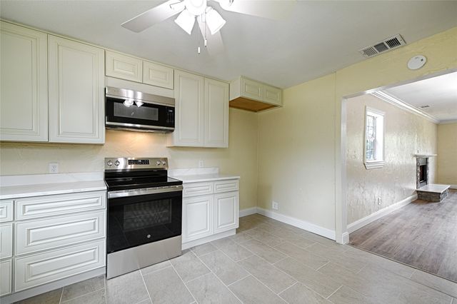 2619 E Seagoville Road, Seagoville, TX 75159