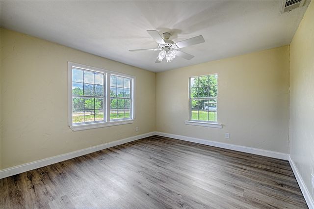 2619 E Seagoville Road, Seagoville, TX 75159