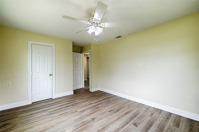2619 E Seagoville Road, Seagoville, TX 75159