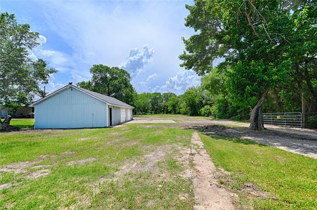 2619 E Seagoville Road, Seagoville, TX 75159