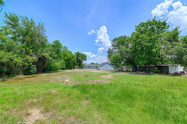 2619 E Seagoville Road, Seagoville, TX 75159