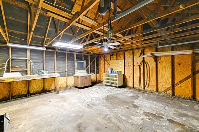 2619 E Seagoville Road, Seagoville, TX 75159