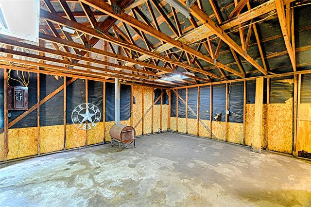 2619 E Seagoville Road, Seagoville, TX 75159