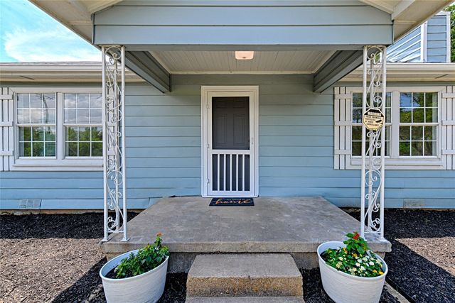 2619 E Seagoville Road, Seagoville, TX 75159