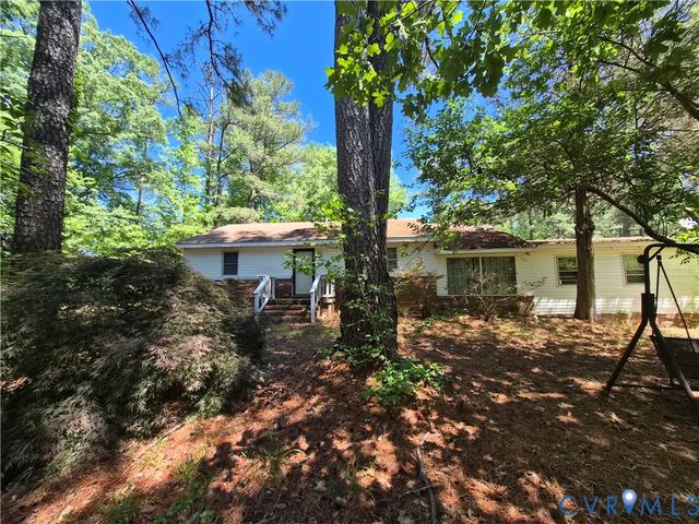 9528 Old Stage Rd, Prince George, VA 23875