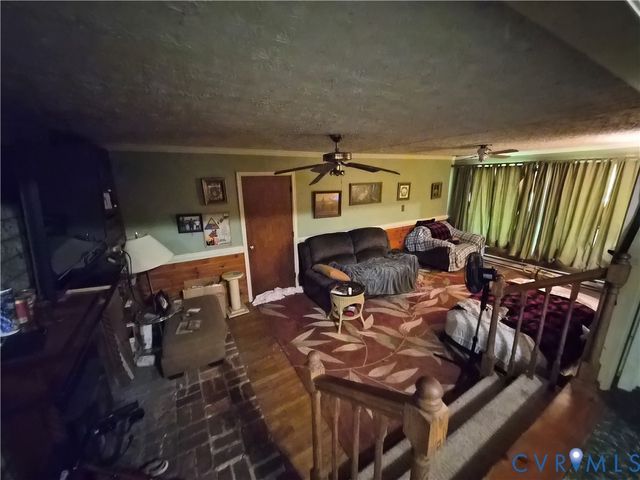 9528 Old Stage Rd, Prince George, VA 23875