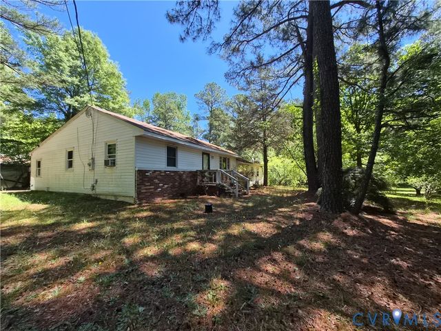9528 Old Stage Rd, Prince George, VA 23875