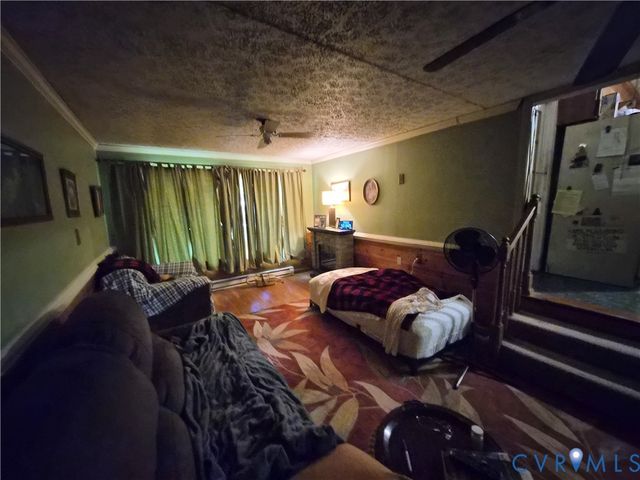 9528 Old Stage Rd, Prince George, VA 23875