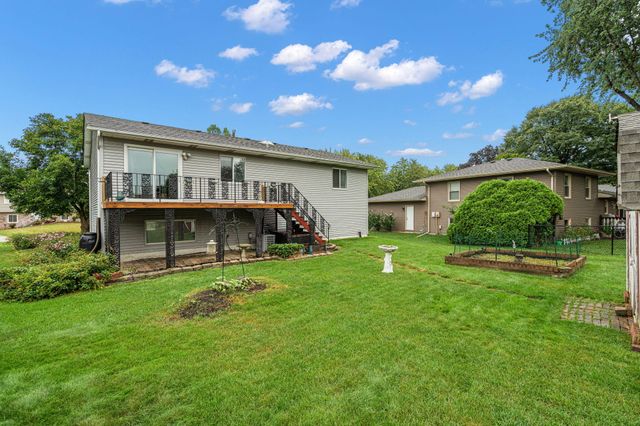 3081 Parkwood Place, Crown Point, IN 46307