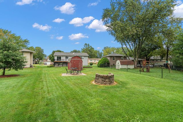 3081 Parkwood Place, Crown Point, IN 46307