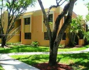 7957 SW 104 ST 107-B, Miami, FL 33156