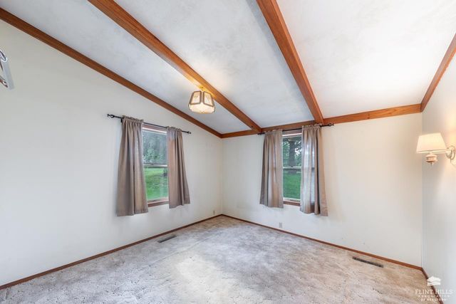 11505 Military Trail Road, St. George, KS 66535