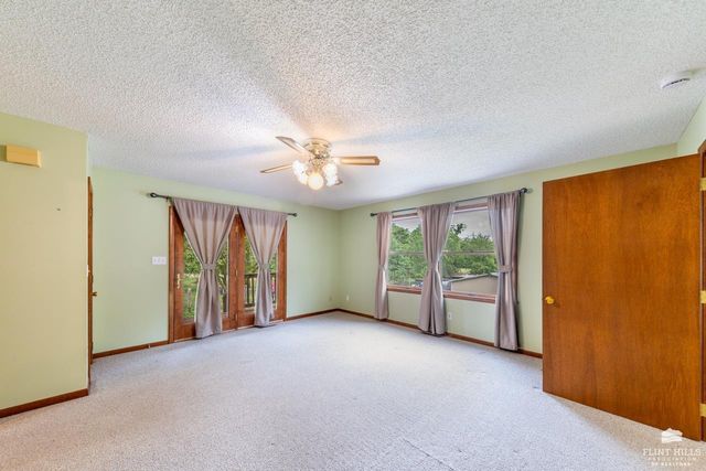 11505 Military Trail Road, St. George, KS 66535