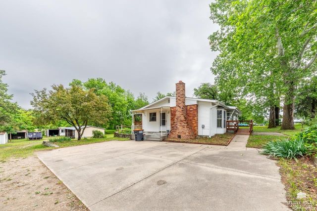 11505 Military Trail Road, St. George, KS 66535