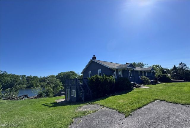 887-889 Colony Drive, Aurora, OH 44202