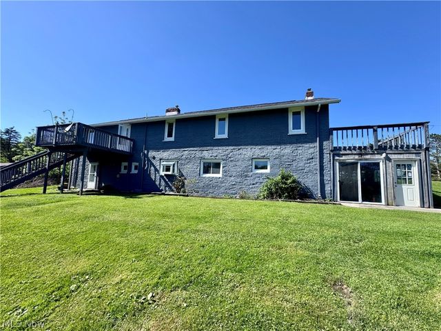 887-889 Colony Drive, Aurora, OH 44202