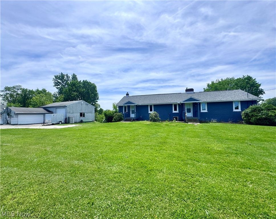 887-889 Colony Drive, Aurora, OH 44202