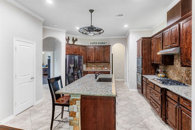 5000 Parkplace Drive, Denton, TX 76226