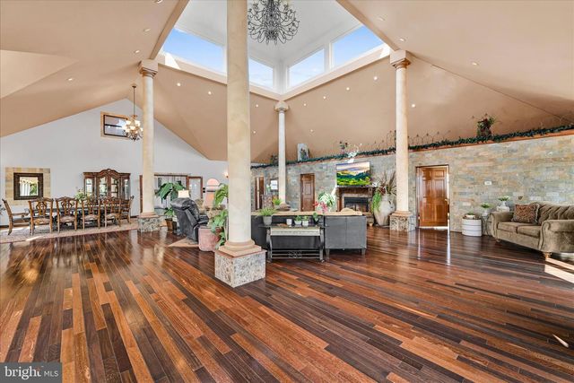 1076 INDIAN CV, Auburn, PA 17922