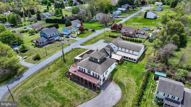 1076 INDIAN CV, Auburn, PA 17922