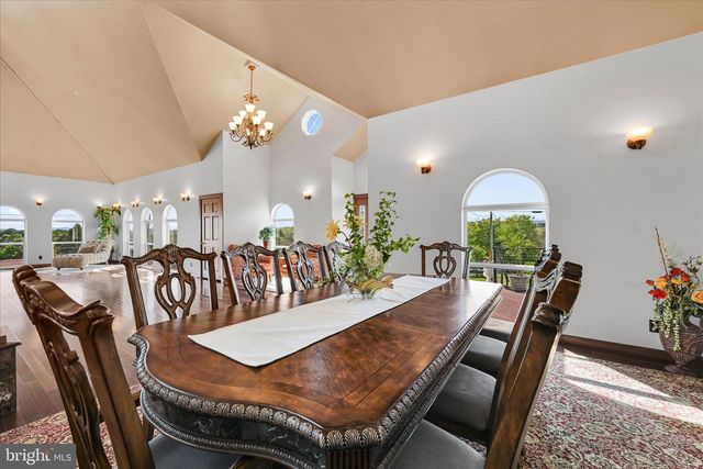 1076 INDIAN CV, Auburn, PA 17922